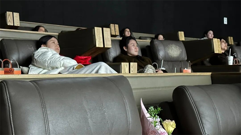 “風(fēng)火輪加速美麗，乾坤圈圈住幸?！迸窆?jié)特別活動(dòng)4